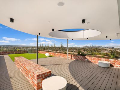 1104/20 Wardens Walk, Coburg