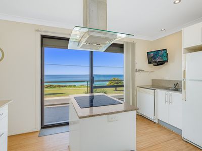 19 Dalmeny Drive, Kianga