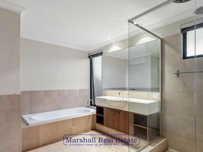 1 El Porto Way, Iluka