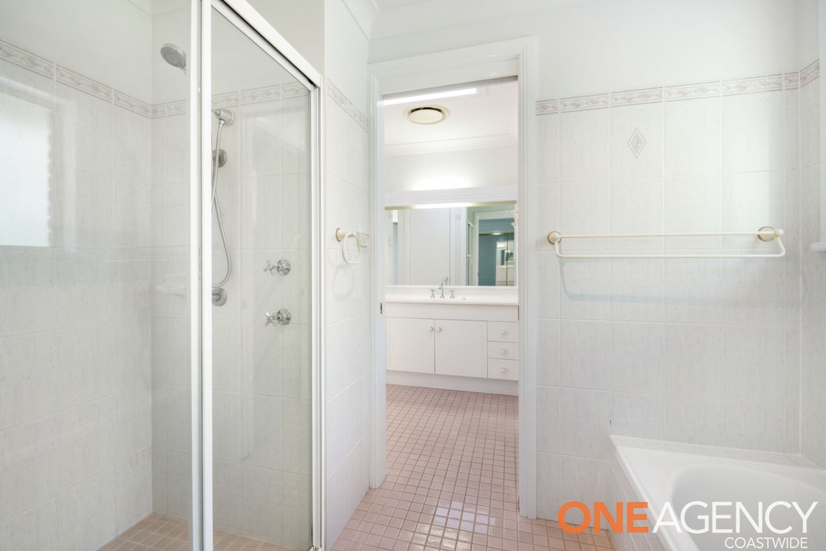 2 / 17 Charles Kay Drive, Terrigal