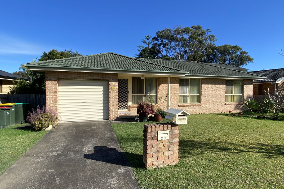 29 Gannet Crescent, Old Bar