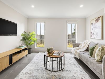 38 Straw Flower Circuit, Greenvale