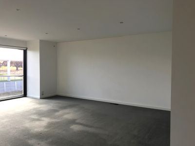 7B The Fairway, North Geelong