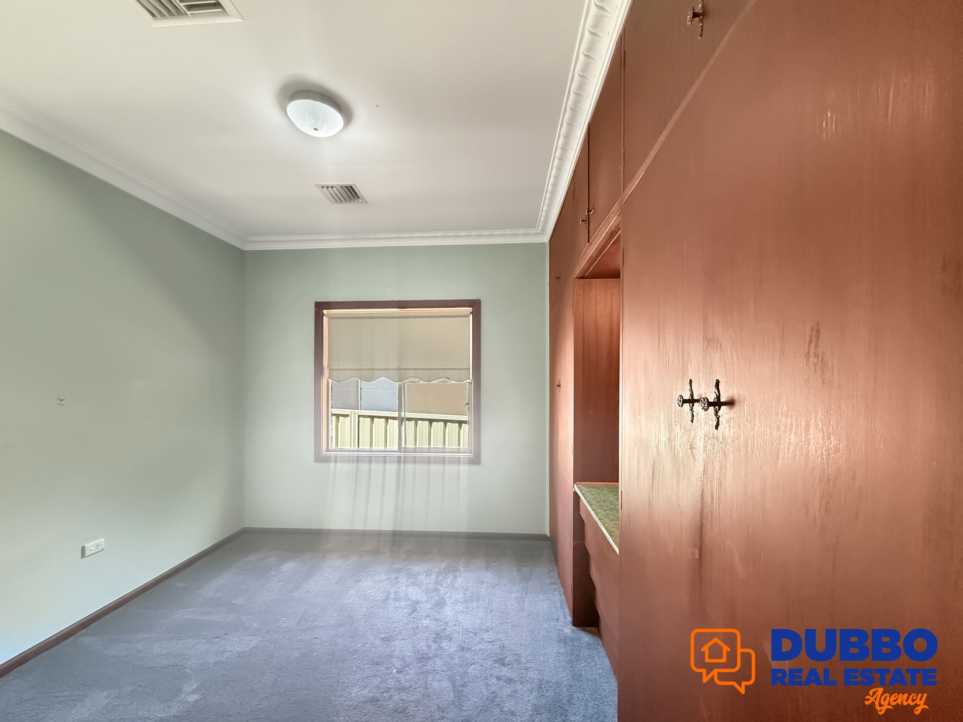 8 Brigalow Avenue, Dubbo