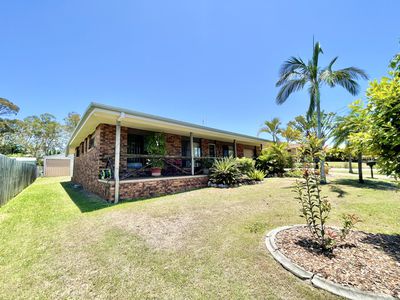9 Vanda Street, Urangan