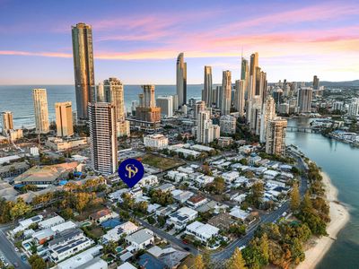 16B Oak Avenue , Surfers Paradise