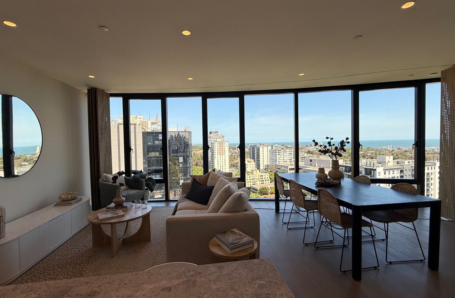 Anaca 1901 / 605 St Kilda Road, Melbourne