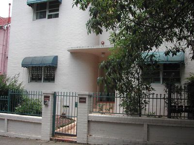 4 / 8 Kensington Road, Summer Hill