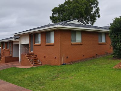 1 / 4 Oakleigh Street, Rockville