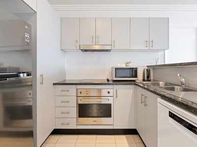 19 / 136 Marine Parade, Southport