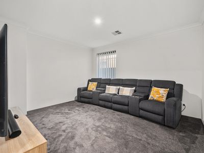 34 Hickman Drive, Piara Waters