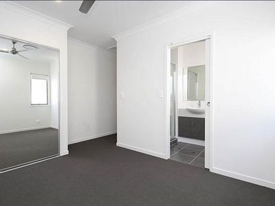 110 McDermott Parade, Rochedale