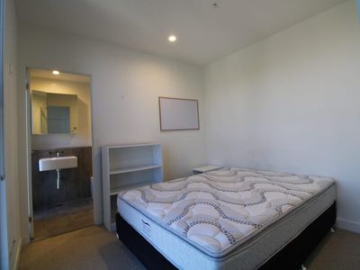 1509 / 28 Bouverie Street, Carlton