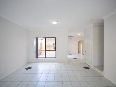 8 Forest Ridge Court, Springfield Lakes