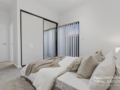 1 / 23 Peppering Way, Westminster