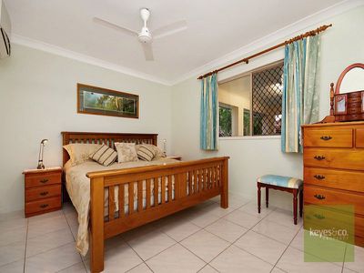2 Carisbrooke Court, Annandale