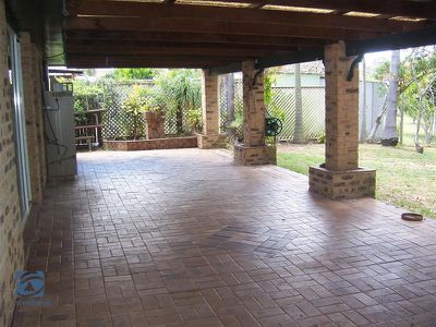 18 Lamorna Street, Rochedale South