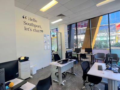 3018 / 27 Garden Street, Southport