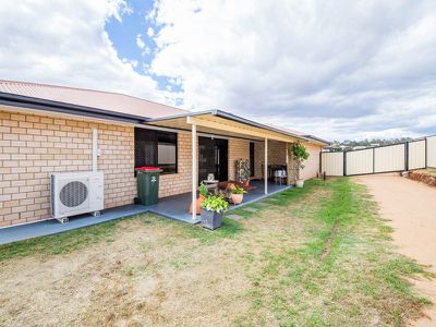 19 Bottlebrush Street, Kingaroy
