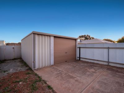 21 Premier Street, Hannans