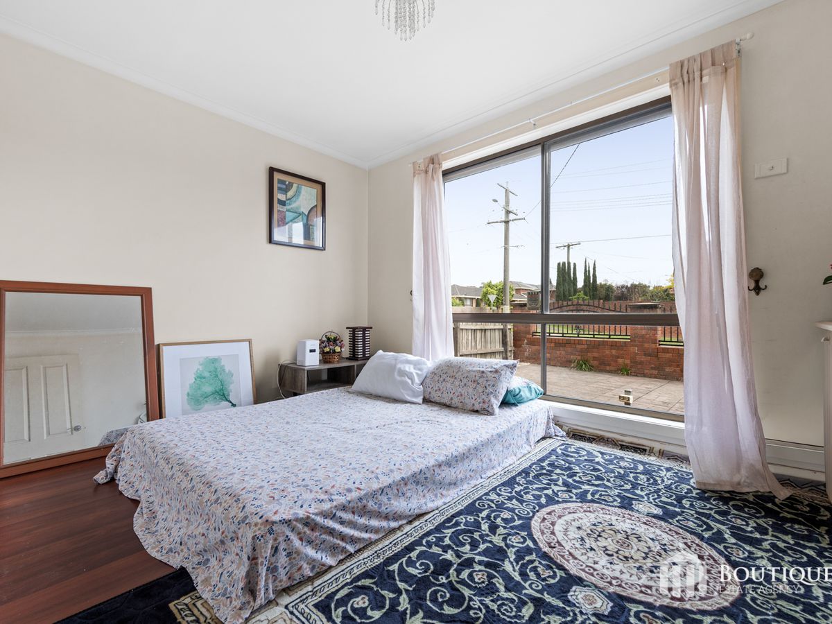 104 Bellbrook Drive, Dandenong North