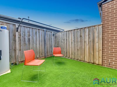 48 huntingfield st, Thornhill Park