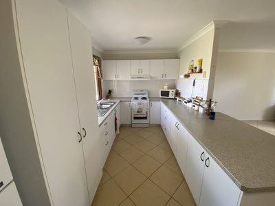 10 Gwen Street, Kingaroy