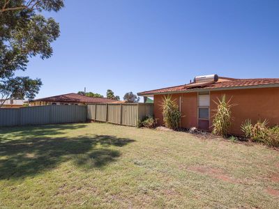 12 Gandawarra Crescent, Newman