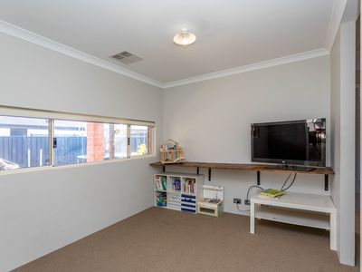 21 Sarsaparilla Ramble, Byford