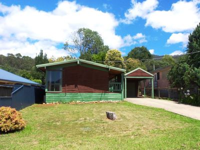 6 Baker Street , Tawonga South