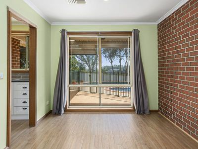 19 Elmslie Cct, West Wodonga