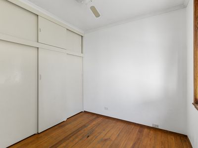 3 Sinclair Cres, Seymour