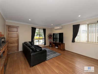 62 Queen Street, Blackstone