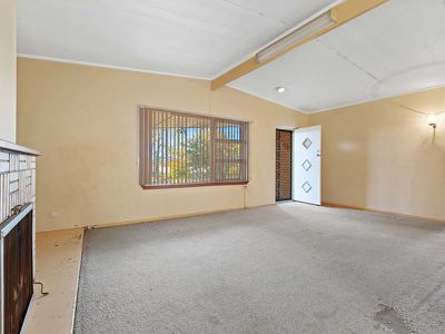 37 SUNNINGDALE AVE, Rochedale South