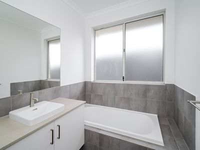 4 Malurus Way, Wellard