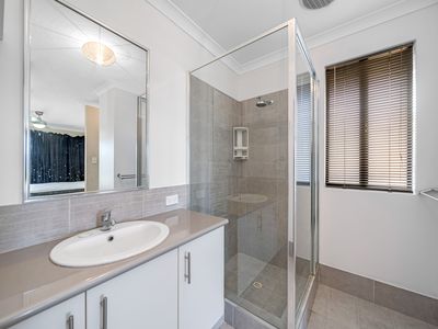 5 Mystery Road, Banksia Grove