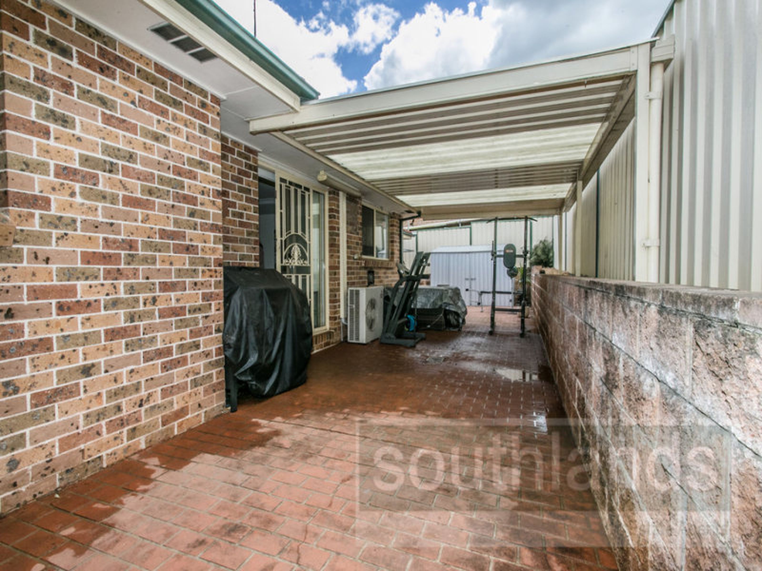 2 / 1 Barron Field Drive, GLENMORE PARK