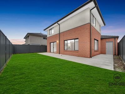 32 Theatre Circuit, Clyde North