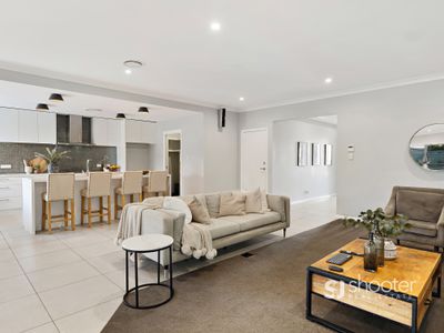 5 Venetian Court, Dubbo