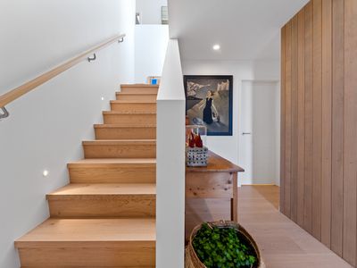 37A Parr Terrace, Castor Bay