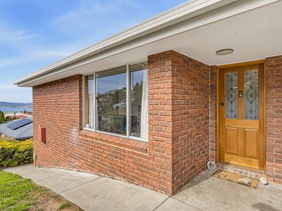 11 Lesdelle Street, Claremont