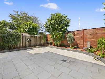 2 / 21 Mason Street, Southport