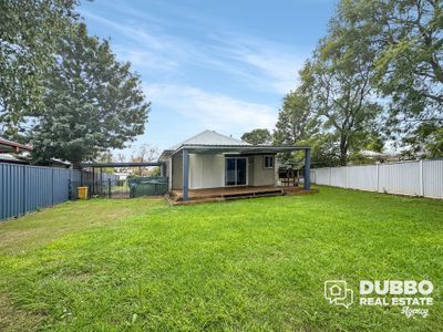 2 / 4 Gloucester Avenue, Dubbo
