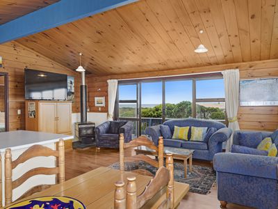 2A Marine Parade, Otaki Beach