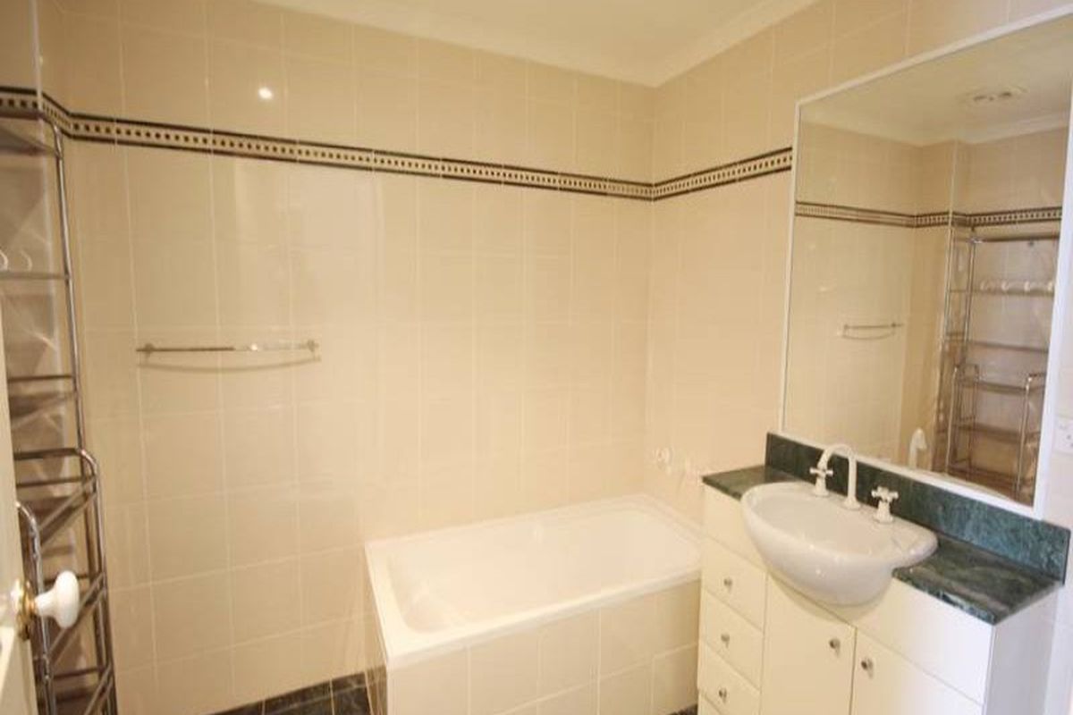 11 / 40 Hilly Street, Mortlake