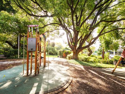 13 / 4 Delhi Street, West Perth