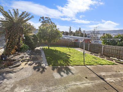 2 Delamere Crescent, Trevallyn