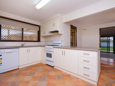 13 NICOLE CRESCENT, Wodonga
