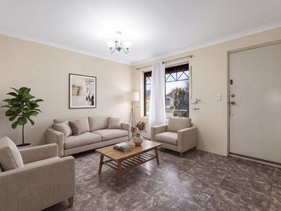 6 Tuscany Place, Caversham