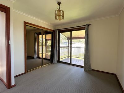 19 The Parkway South, Mallabula